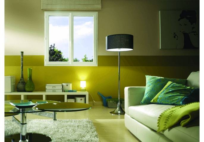 Pose d'une fenêtre en PVC dans le Var