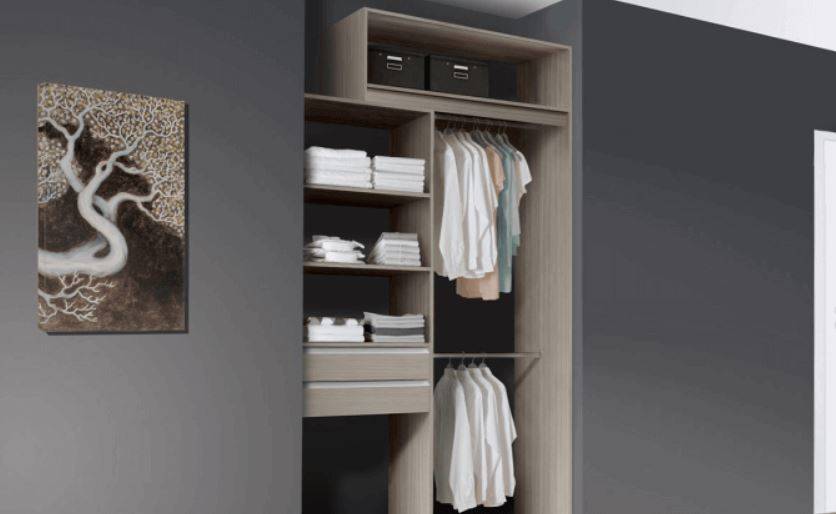 Faire installer un dressing modulaire par des menuisiers à Toulon dans le 83