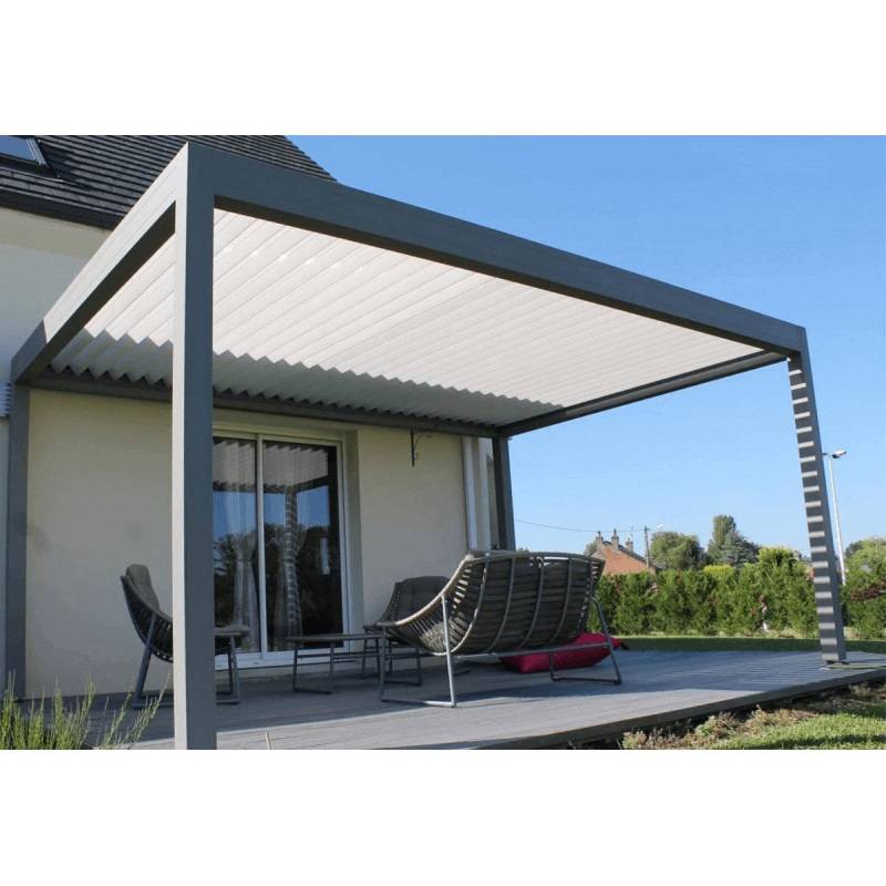 Installation d'une pergola bioclimatique dans le 83