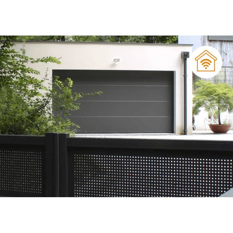 Mise en place d'une porte de garage connectée à Toulon dans le 83