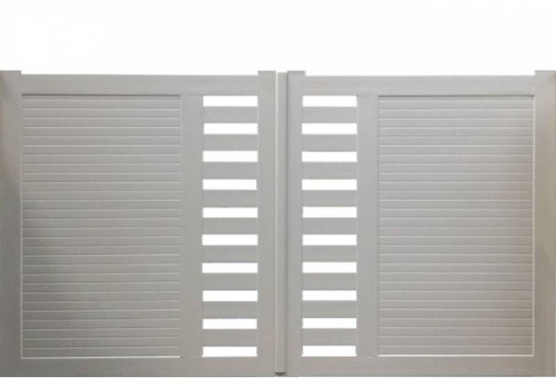 Portail droit semi-ajouré à Toulon dans le 83